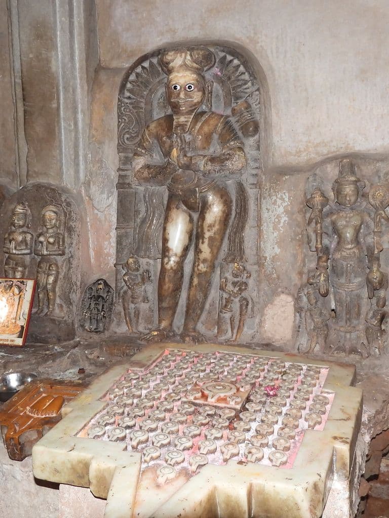 abu_achaleshwar_mahadev_mandir_10.jpg