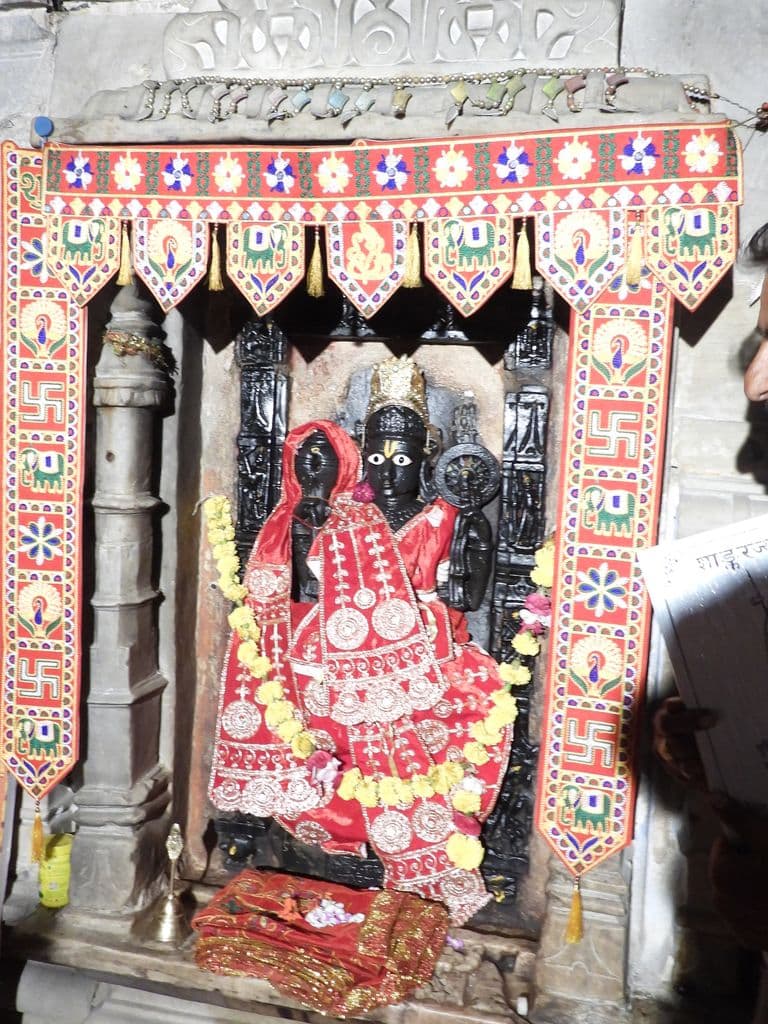 abu_achaleshwar_mahadev_mandir_15.jpg