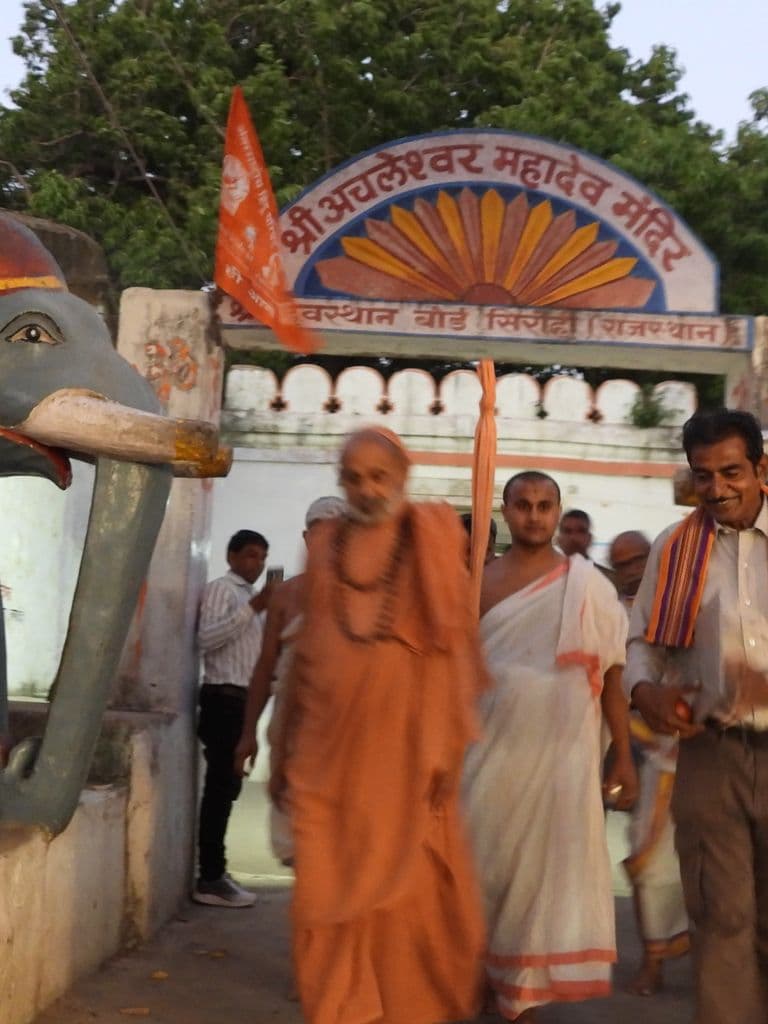 abu_achaleshwar_mahadev_mandir_19.jpg