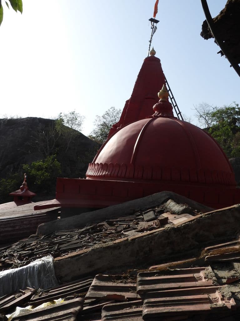 abu_chandrashekhar_mahadev_mandir_7.jpg