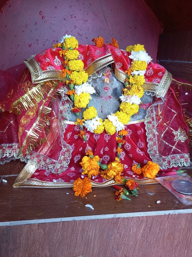 almora_kasar_devi_mandir_8.jpg