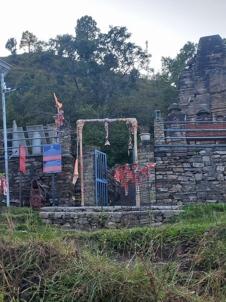 almora_katarmal_surya_mandir_2.jpg