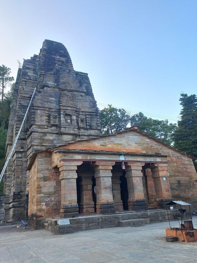 almora_katarmal_surya_mandir_8.jpg