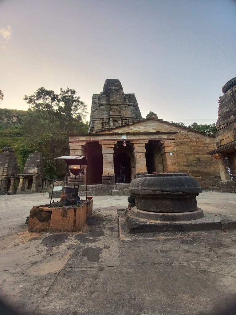 almora_katarmal_surya_mandir_9.jpg