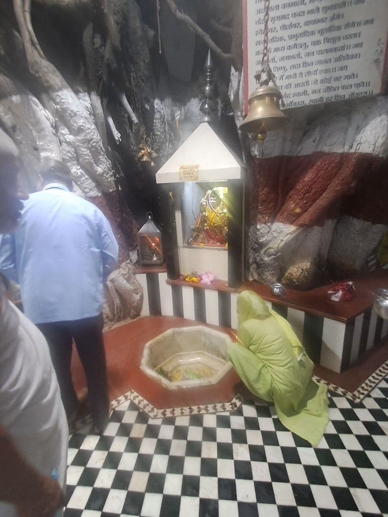 bareilly_trivati_nath_mandir_8.jpg