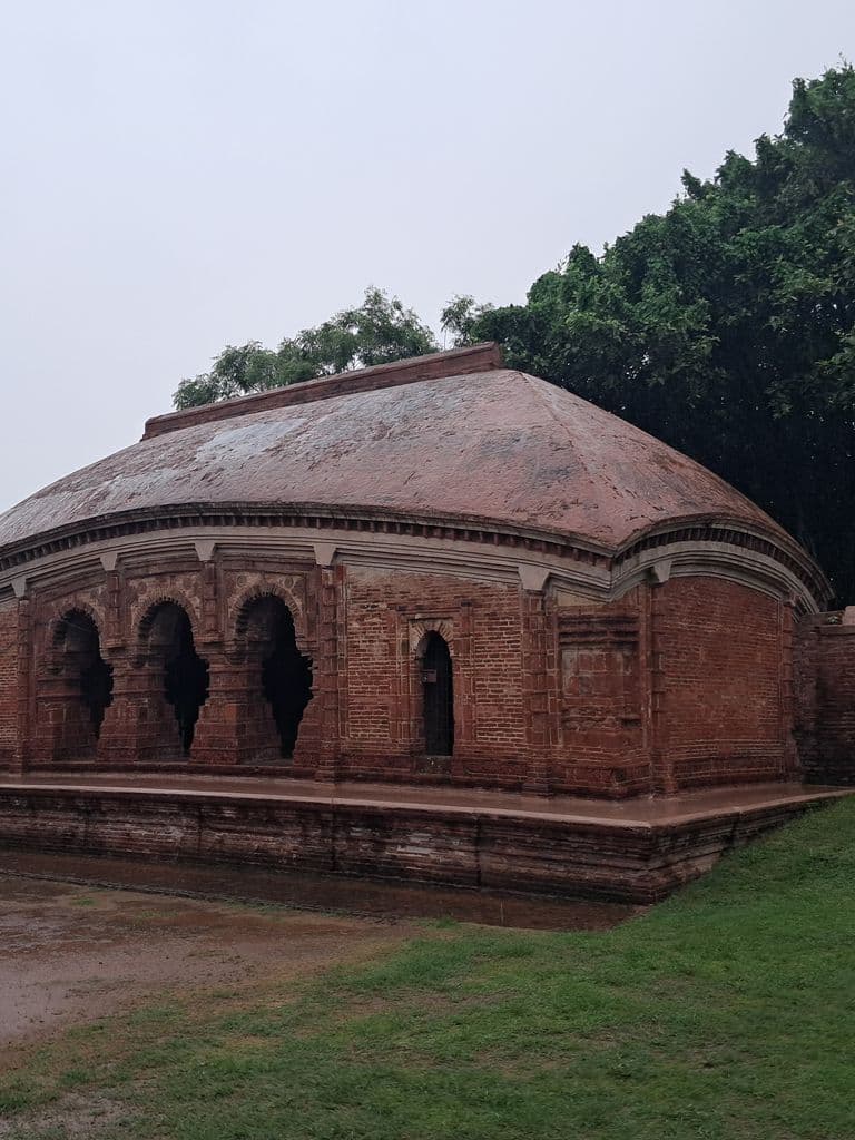 bishnupur_madan_mohan_mandir_8.jpg