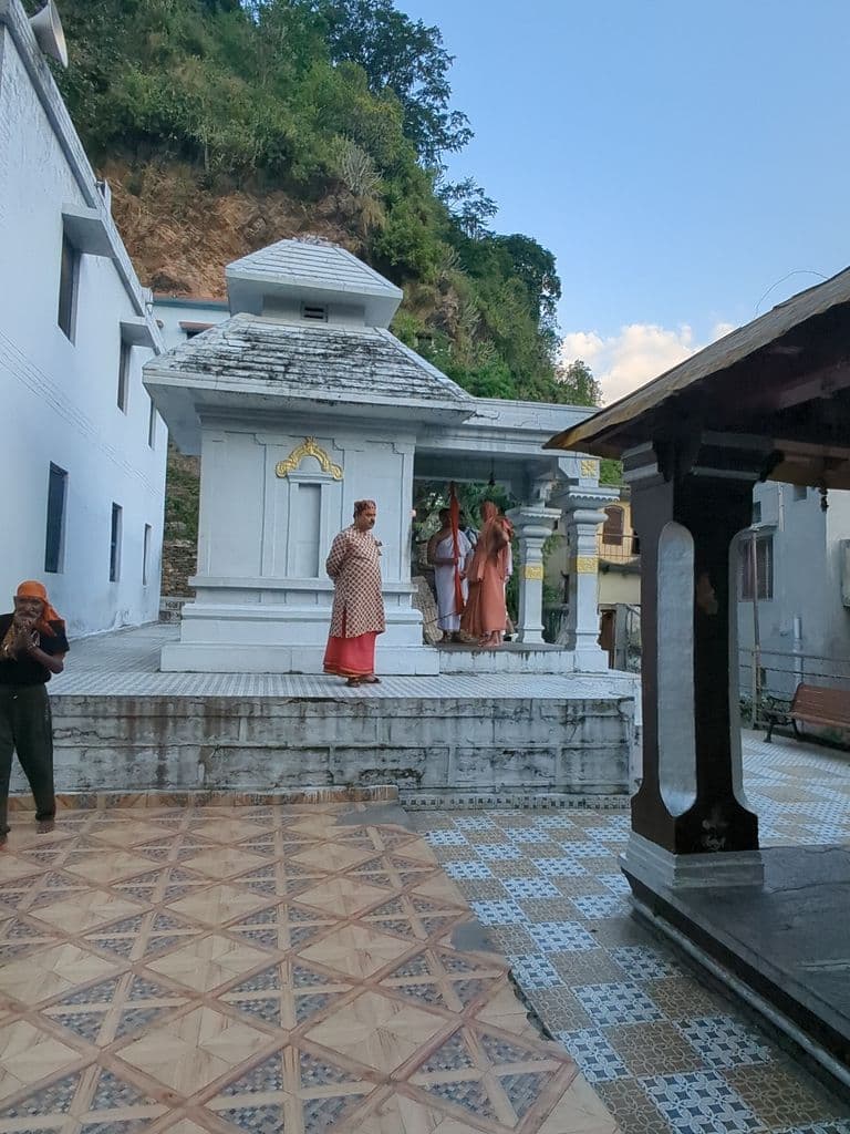 devprayag_raghunath_mandir_16.jpg