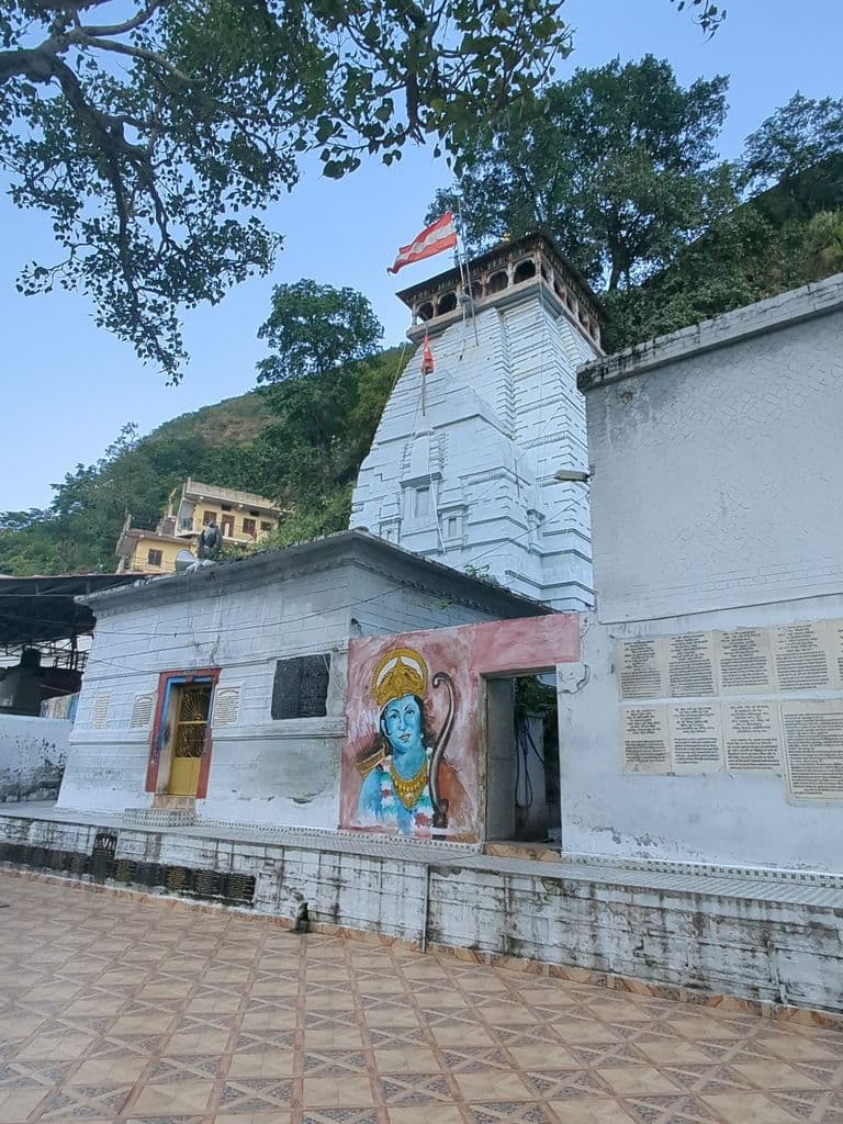 devprayag_raghunath_mandir_17.jpg