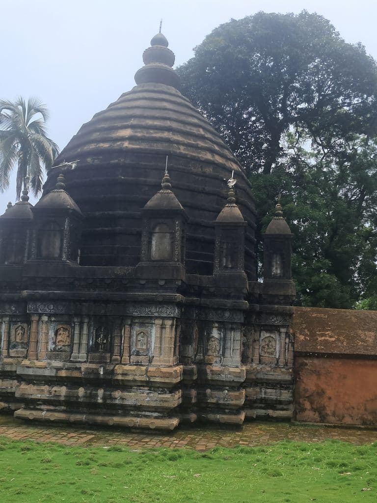 guwahati_ashwaklanta_mandir_4.jpg