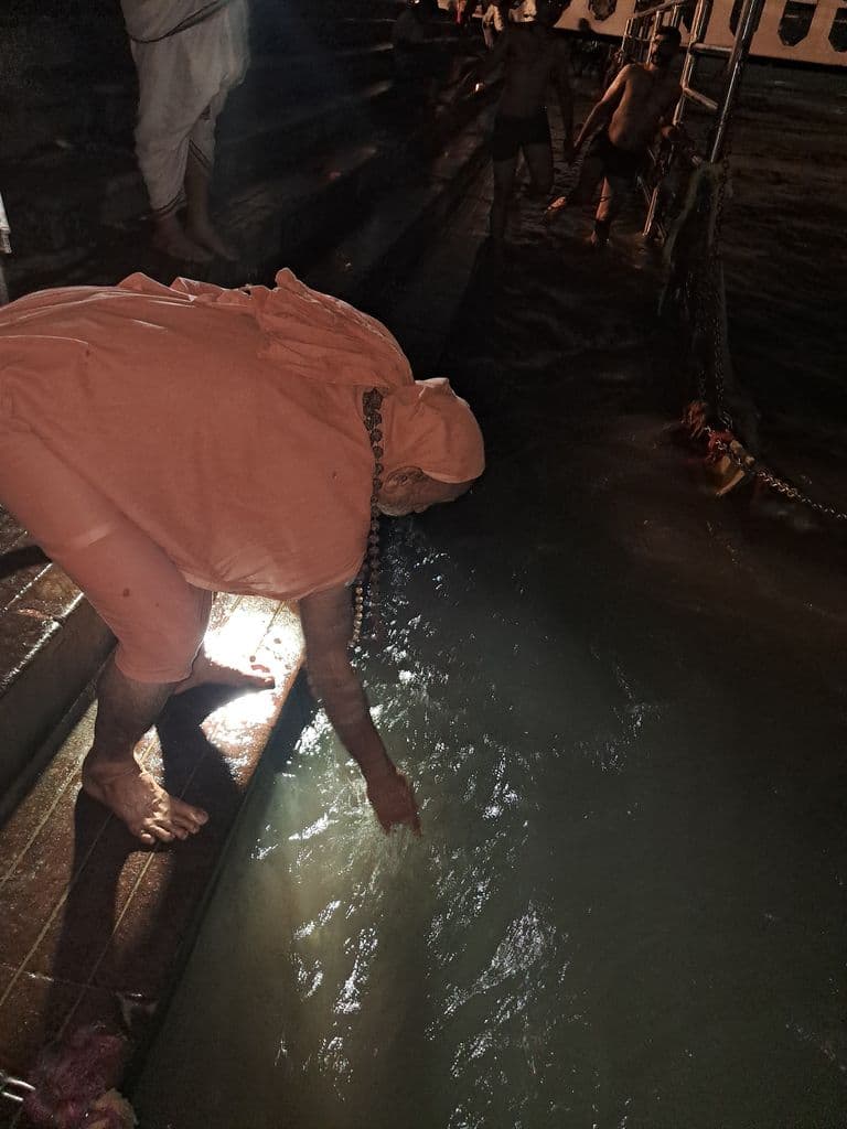 haridwar_har_ki_pauri_3.jpg