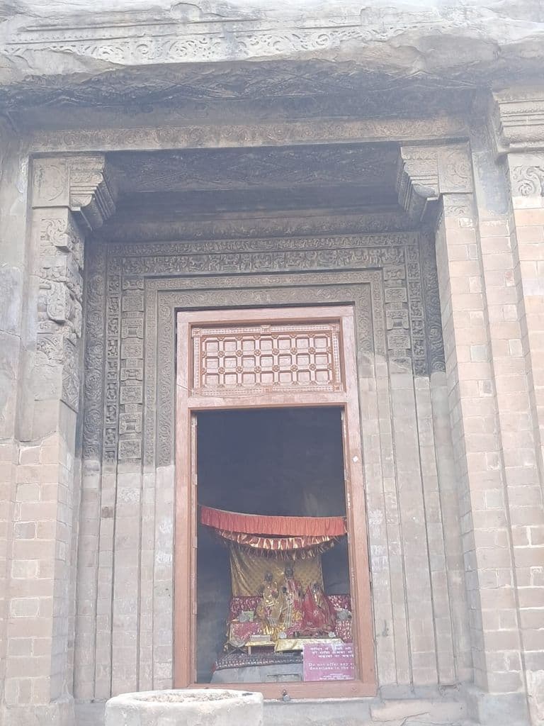 kangra_masoor_temple_12.jpg