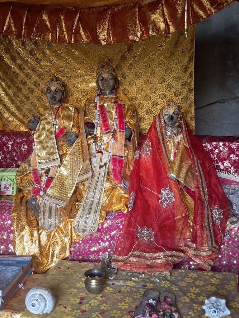 kangra_masoor_temple_15.jpg