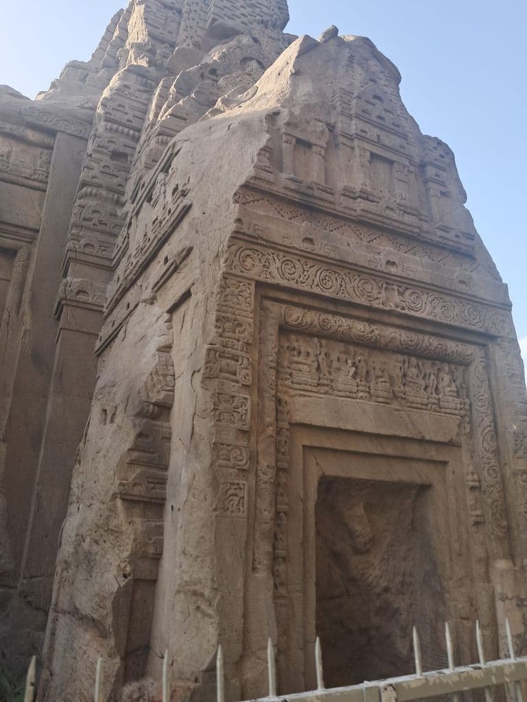 kangra_masoor_temple_18.jpg