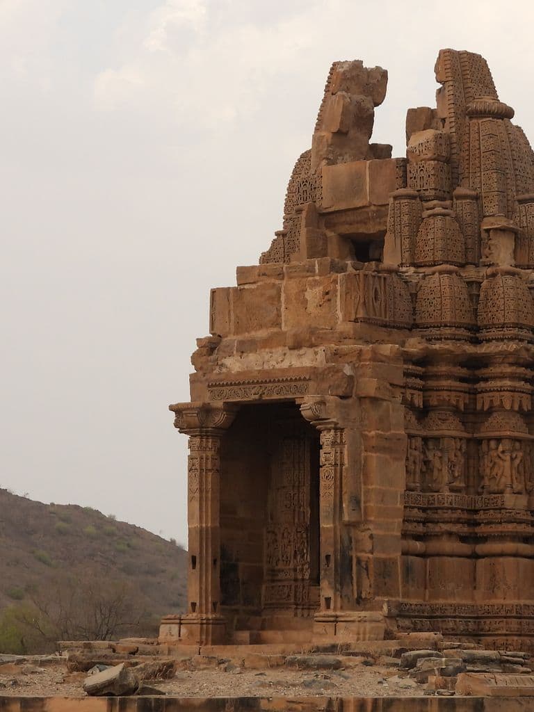 kiradu_shiva_temple_17.jpg