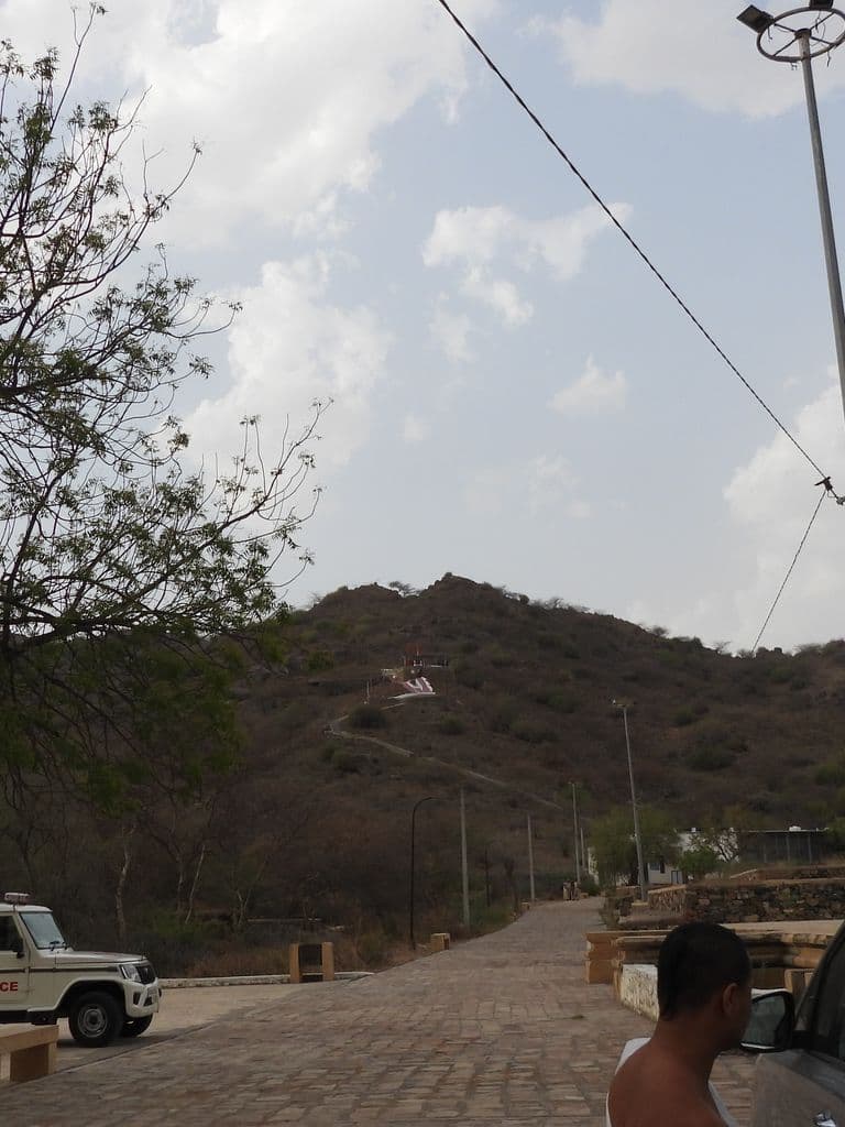 kiradu_shiva_temple_6.jpg