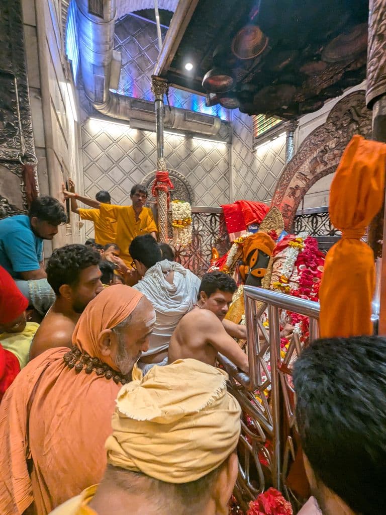 kolkata_kalighat_kali_mandir_3.jpg
