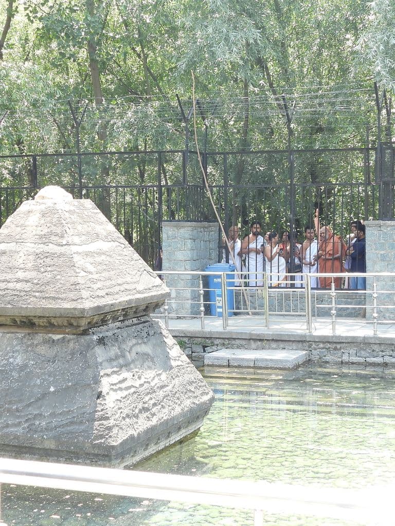 manasbal_shiva_mandir_6.jpg