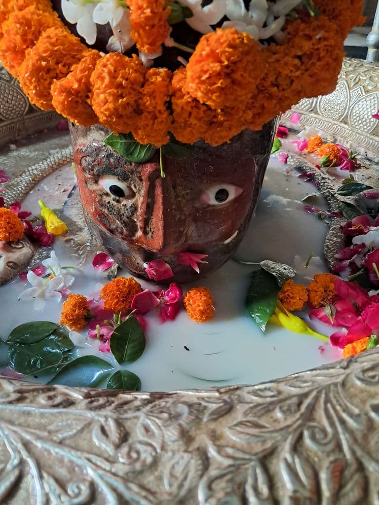 pilibhit_gauri_shankar_mandir_7.jpg