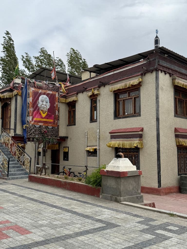 rimpoche_shiva_linga_1.jpg