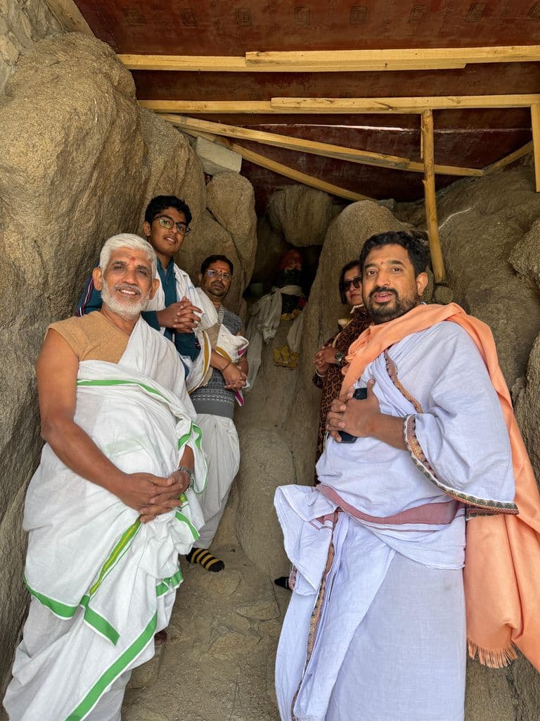 rimpoche_shiva_linga_3.jpg