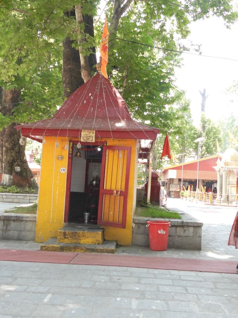 srinagar_kheer_bhawani_mandir_20.jpg