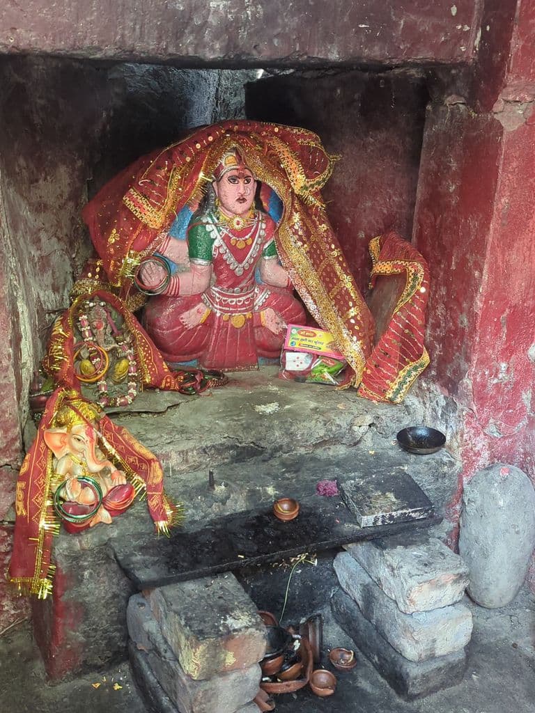 srinagar_shree_chakra_sthan_4.jpg