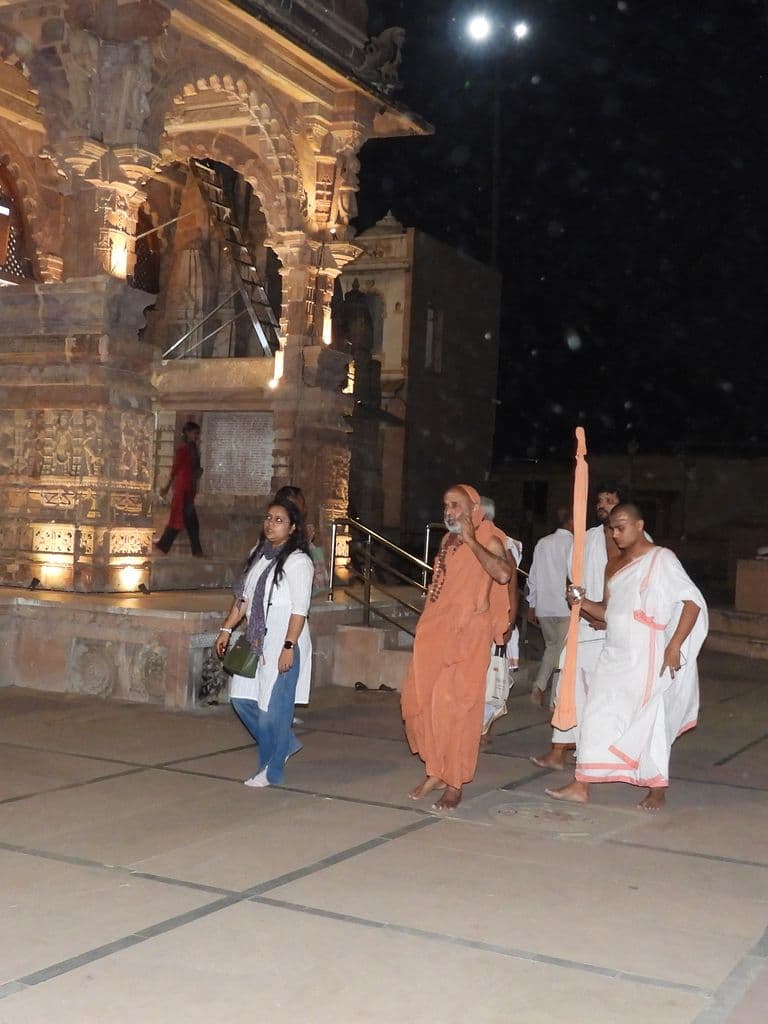 vadnagar_hatkeshwara_mandir_14.jpg