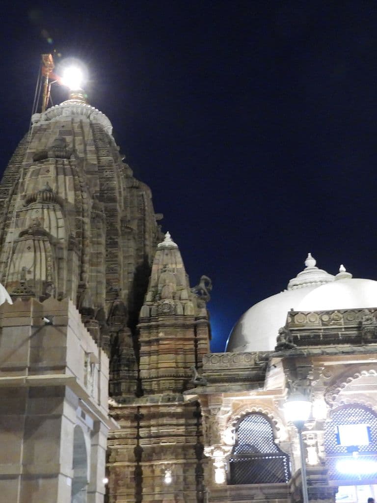 vadnagar_hatkeshwara_mandir_16.jpg