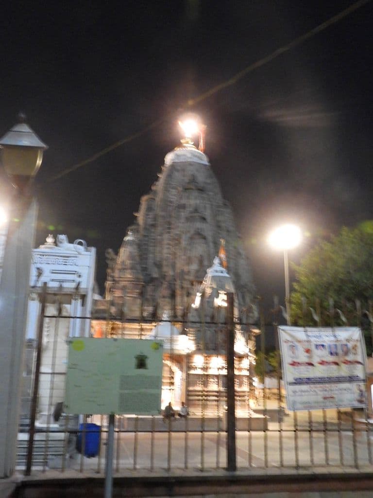 vadnagar_hatkeshwara_mandir_22.jpg