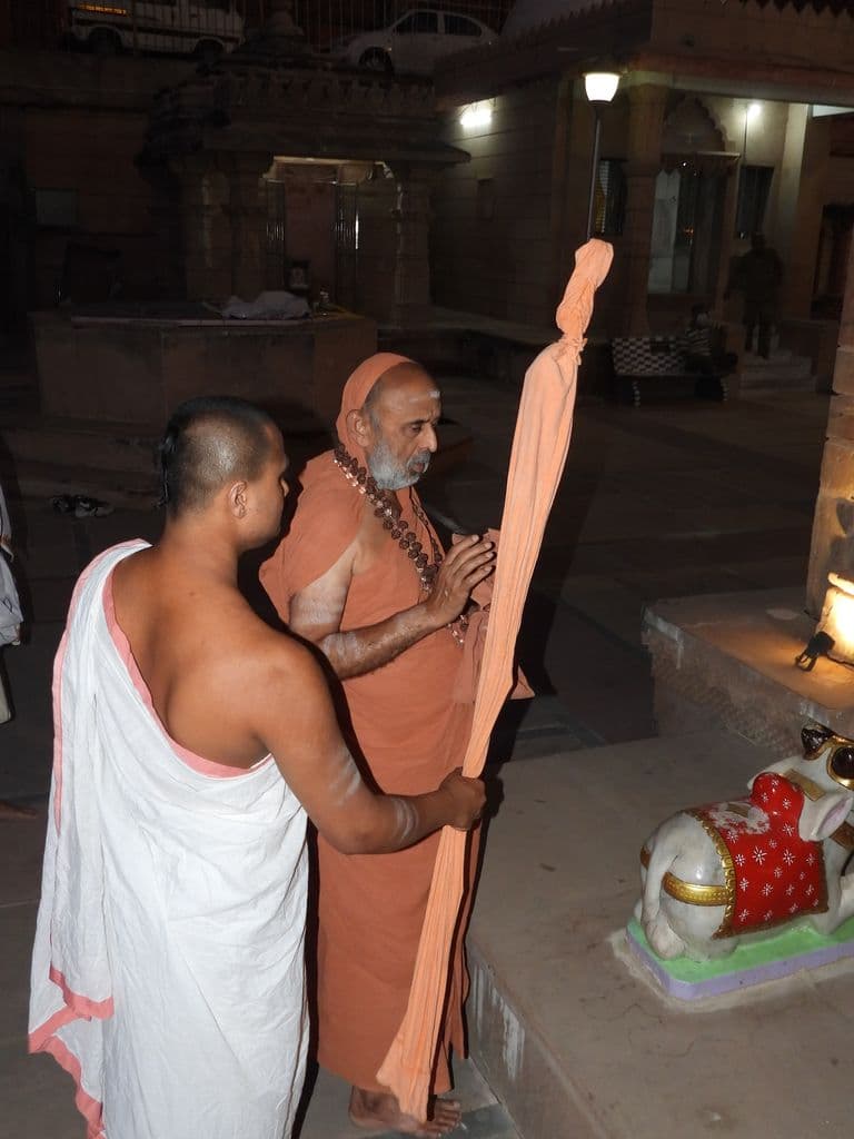 vadnagar_hatkeshwara_mandir_4.jpg