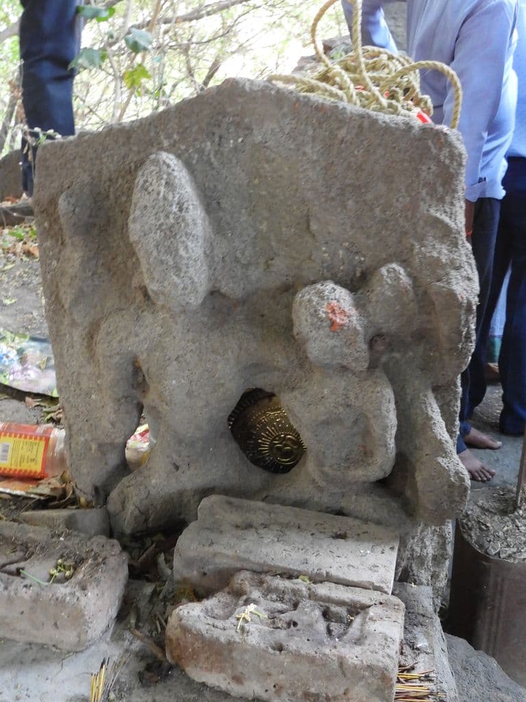 Shri Vakeshwar Mandir Rajuri