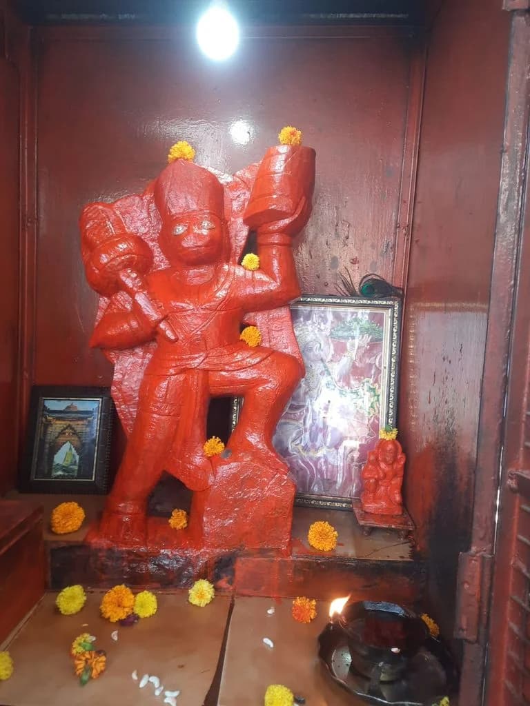 bahu_fort_kali_mandir_10.jpg