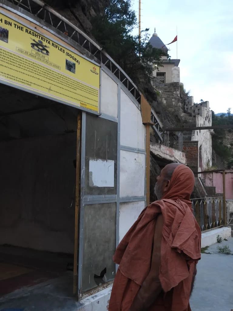 bandarkoot_mandir_9.jpg