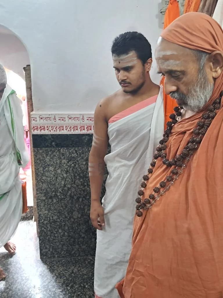 bardhaman_shiva_mandir_12.jpg