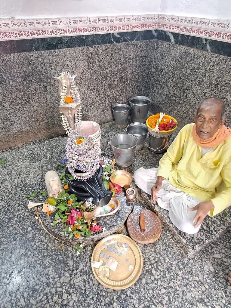 bardhaman_shiva_mandir_15.jpg