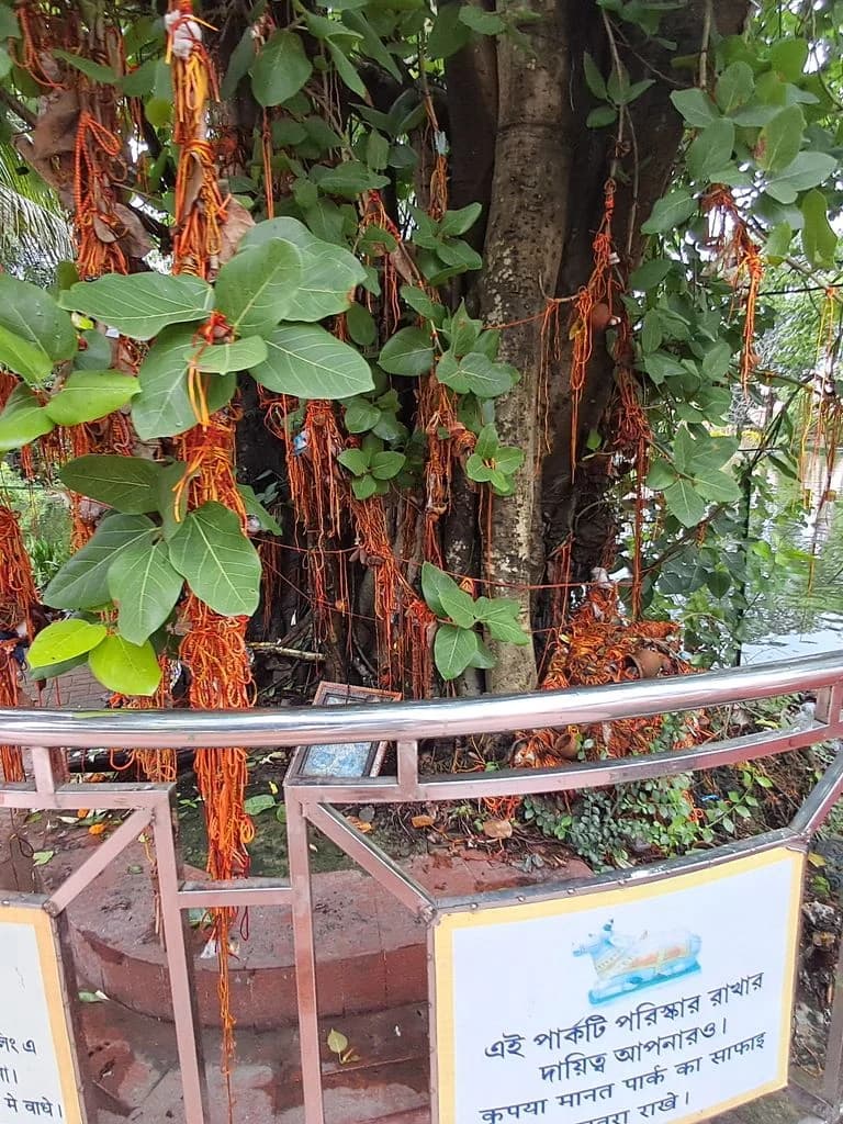 bardhaman_shiva_mandir_22.jpg