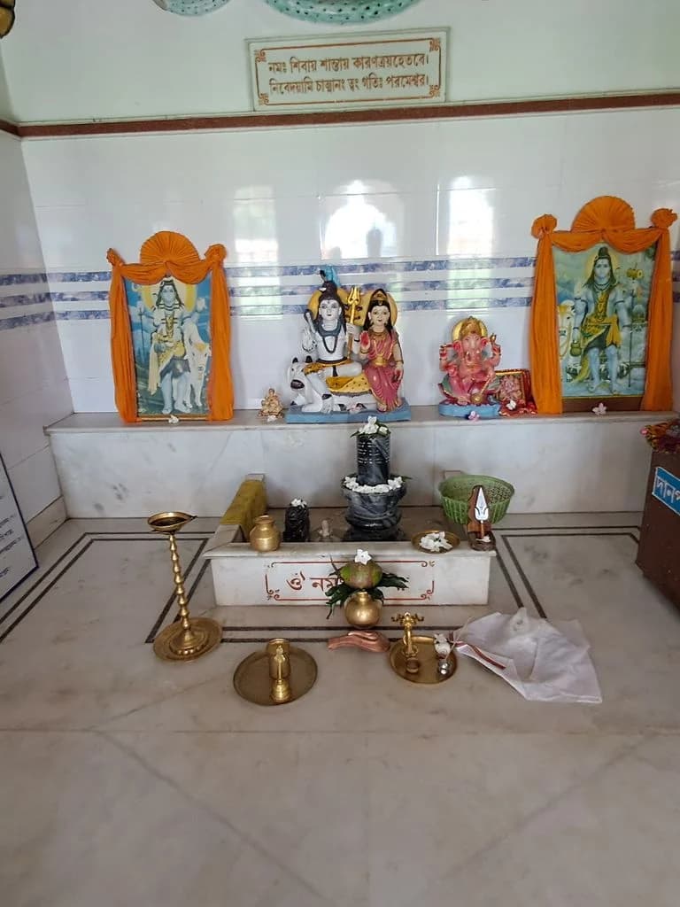 bardhaman_shiva_mandir_7.jpg