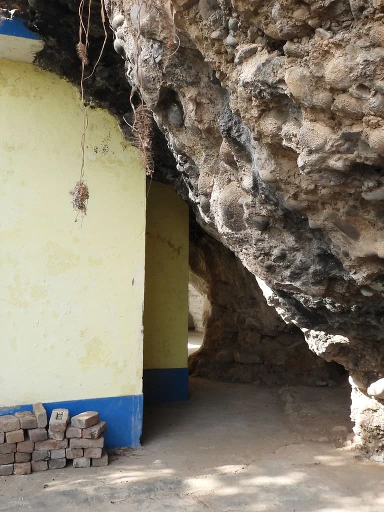 bilaspir_vyas_gufa_14.jpg