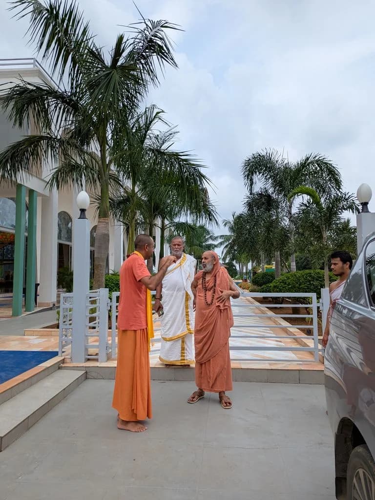 devghar_rikhia_ashram_10.jpg