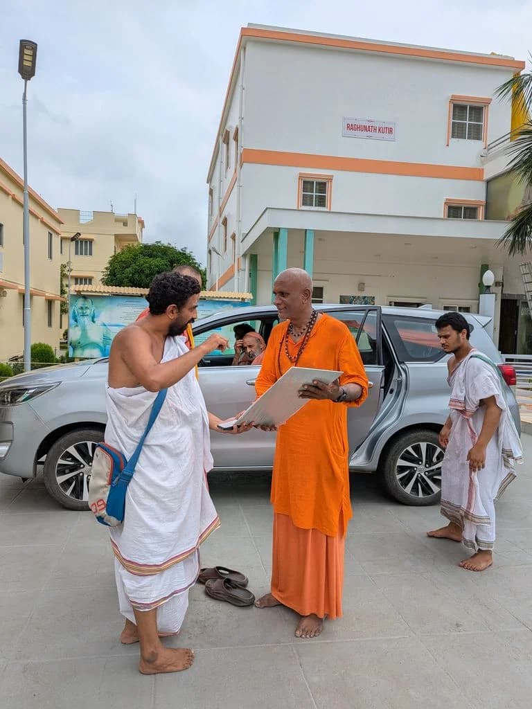 devghar_rikhia_ashram_12.jpg