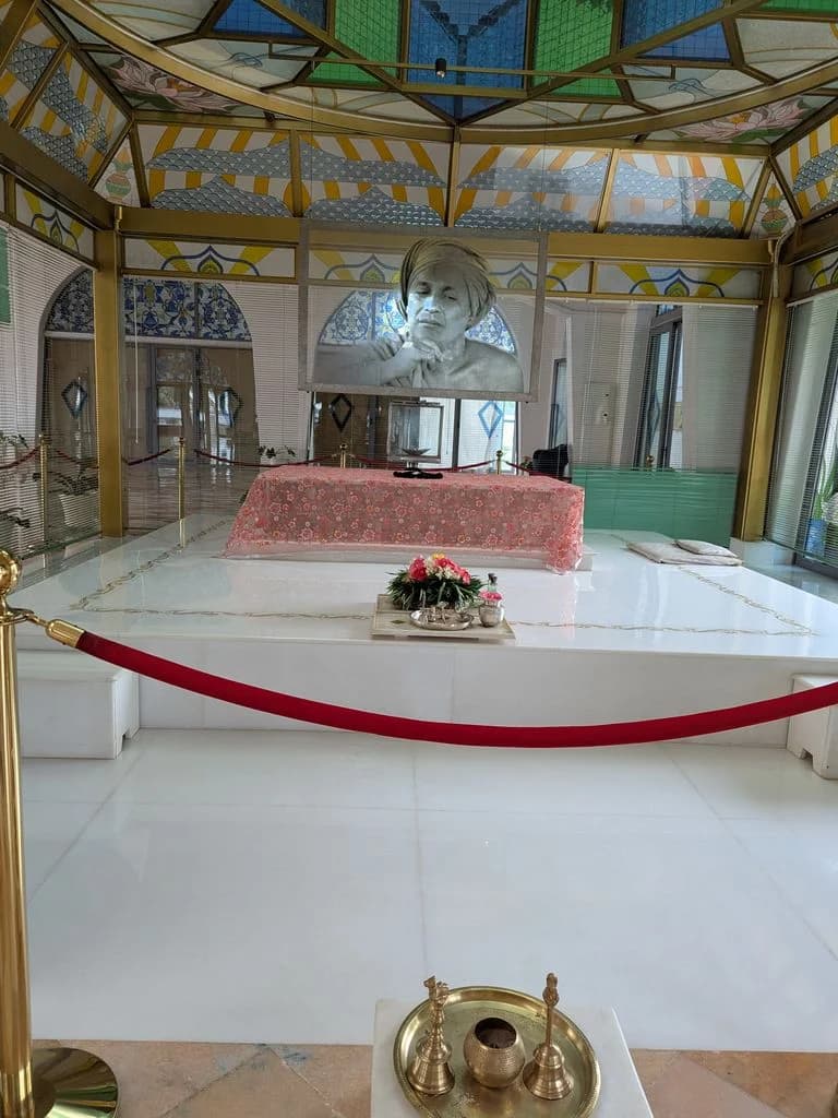 devghar_rikhia_ashram_8.jpg