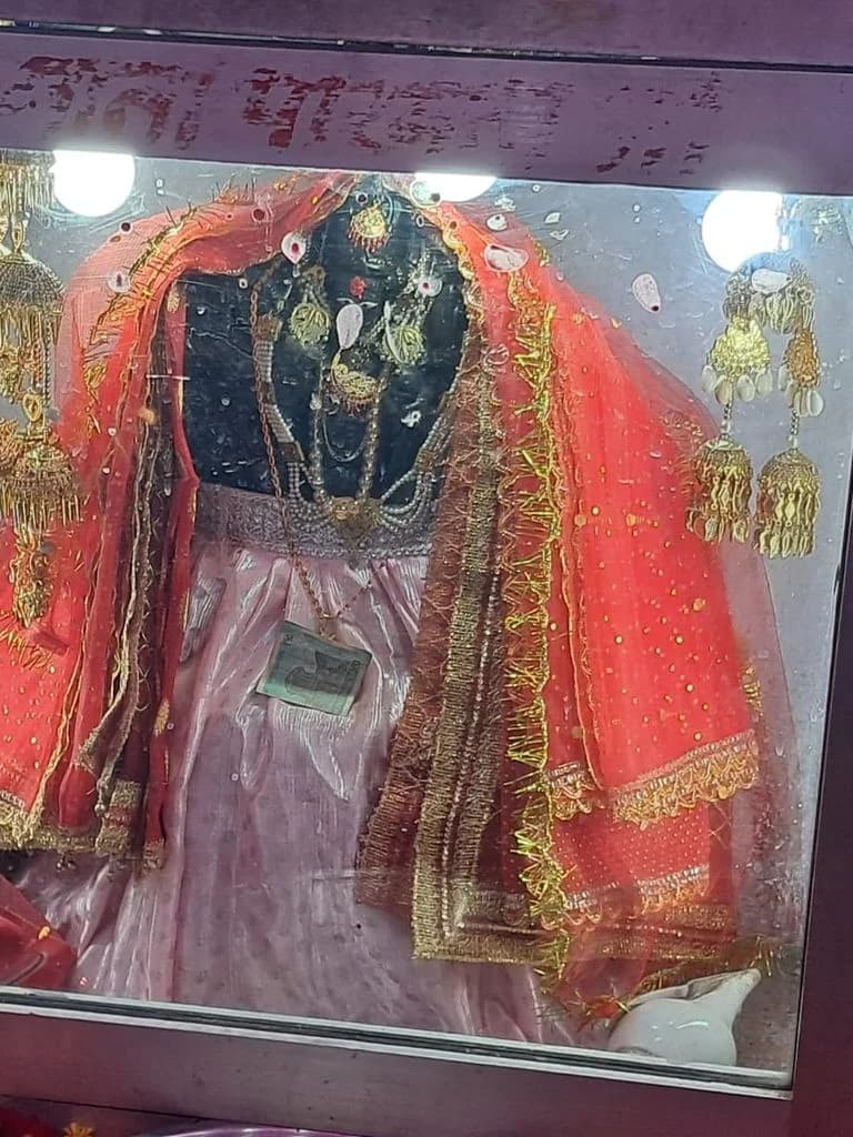 gauri_kund_mandir_12.jpg