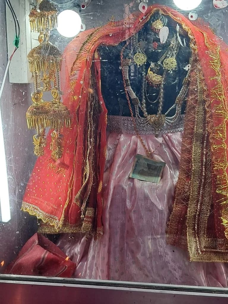 gauri_kund_mandir_5.jpg