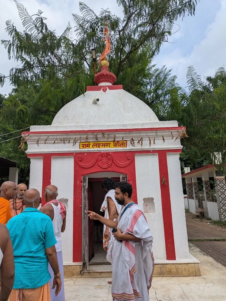 harilajori_shiva_temple_10.jpg
