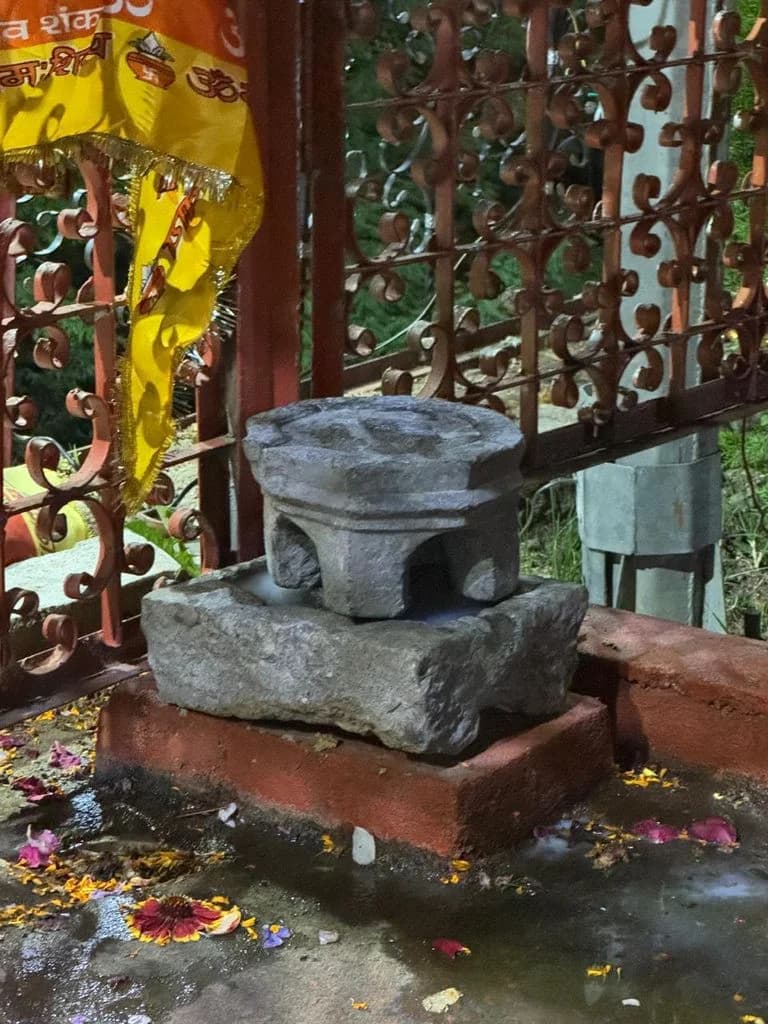 jyeshtha_math_srinagar_6.jpg