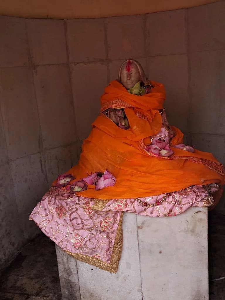 kamakhya_mandir_1.jpg