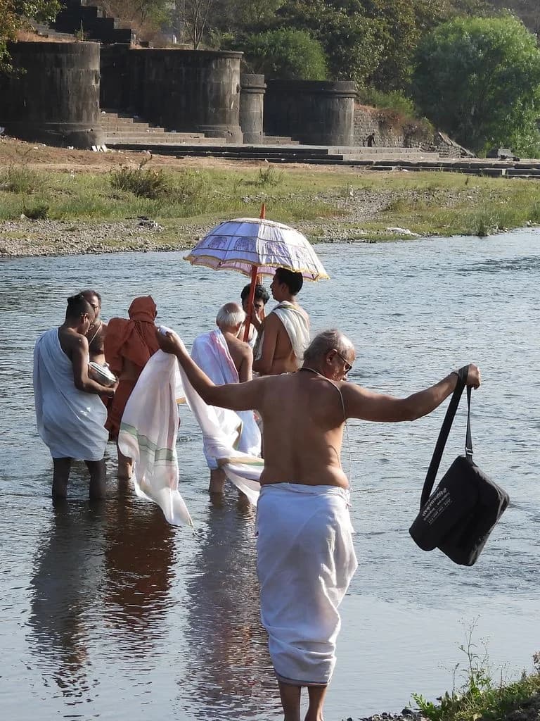 Kashi Vishweshwara Temple Mahuli Satara