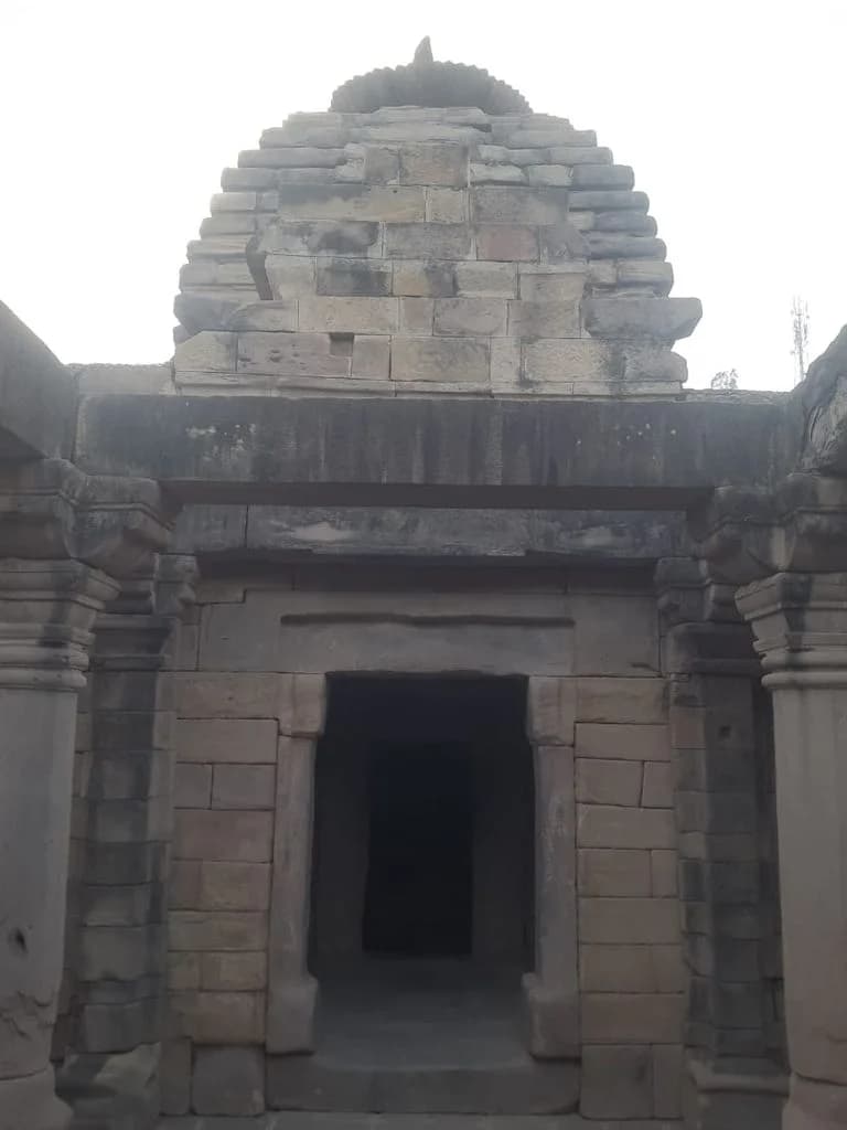 kiramchi_temples_1.jpg