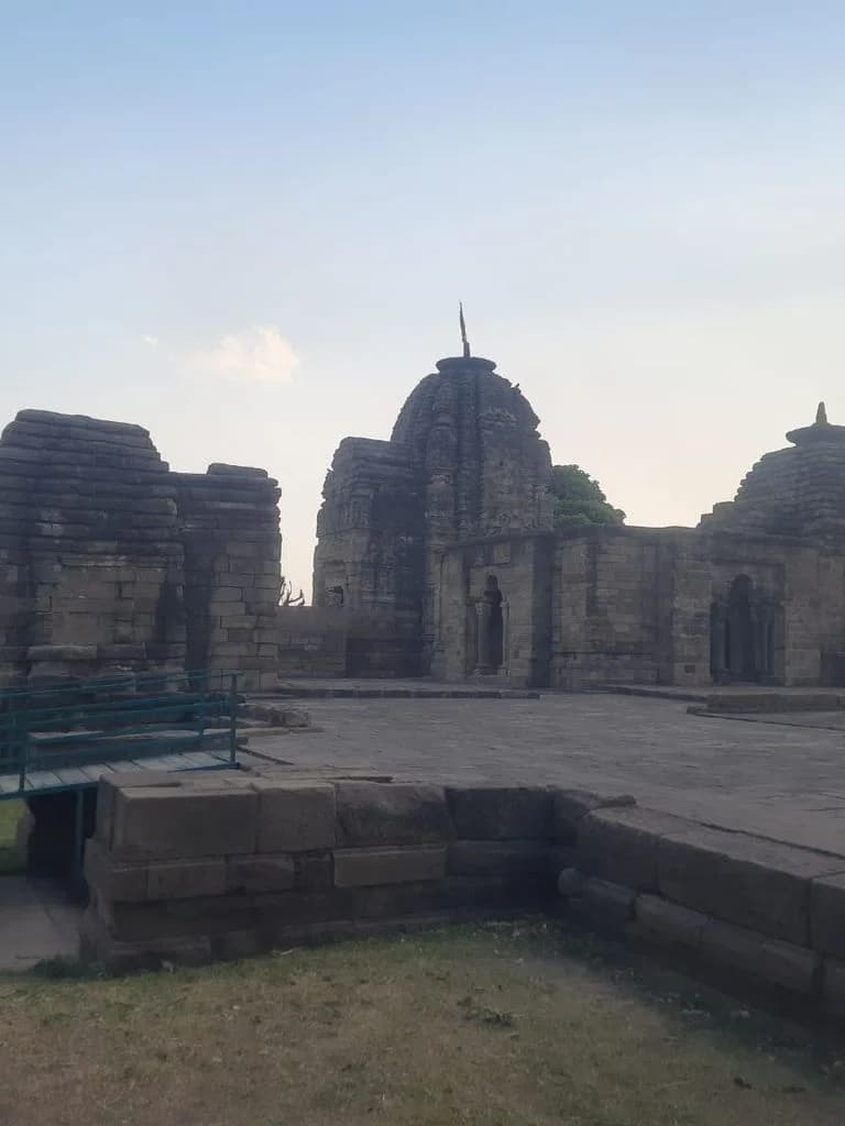 kiramchi_temples_15.jpg