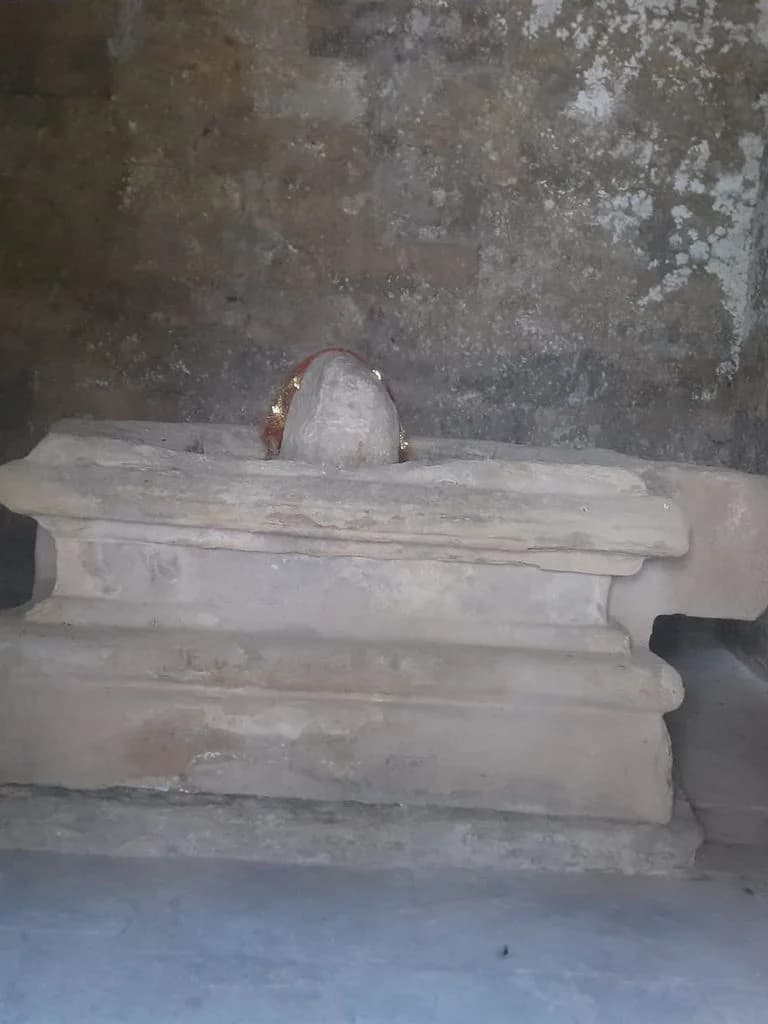 kiramchi_temples_17.jpg